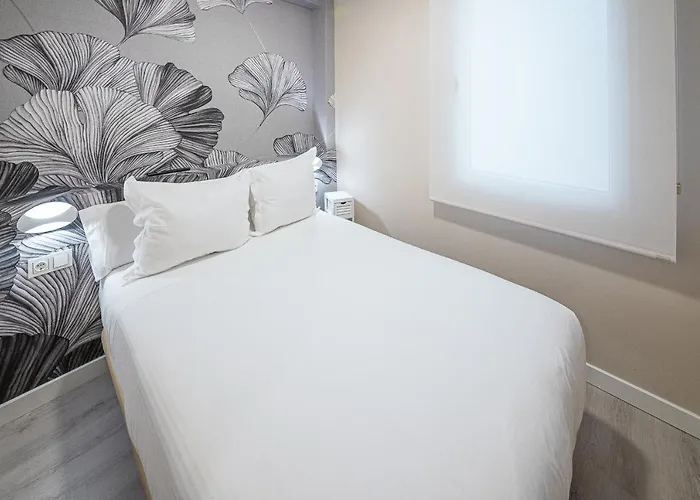 Plaza Boutique - Solo Adultos Auberge de jeunesse *