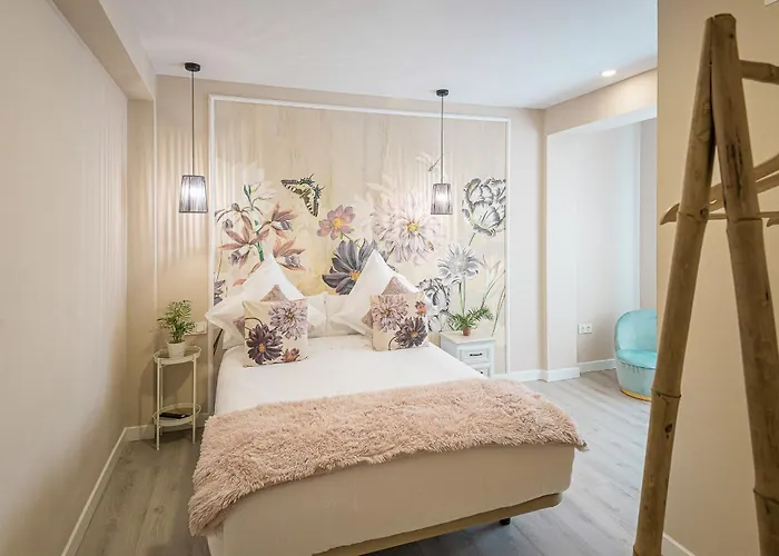 Plaza Boutique - Solo Adultos * Saragosse