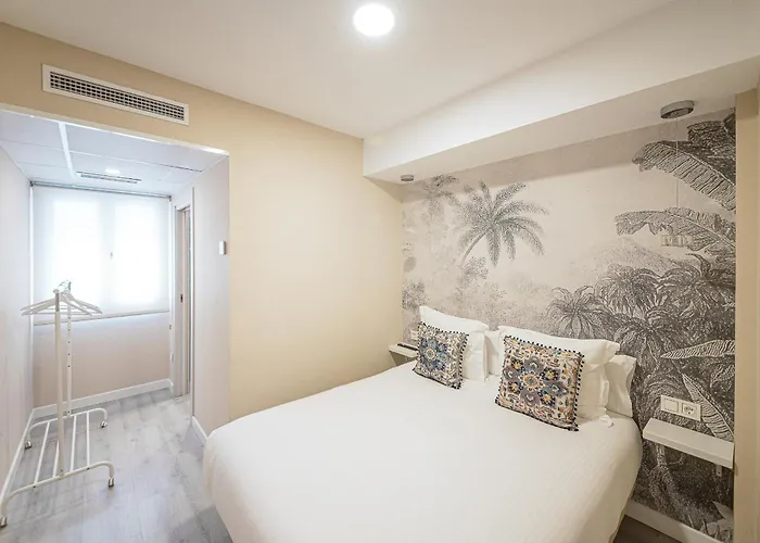 Plaza Boutique - Solo Adultos Saragosse